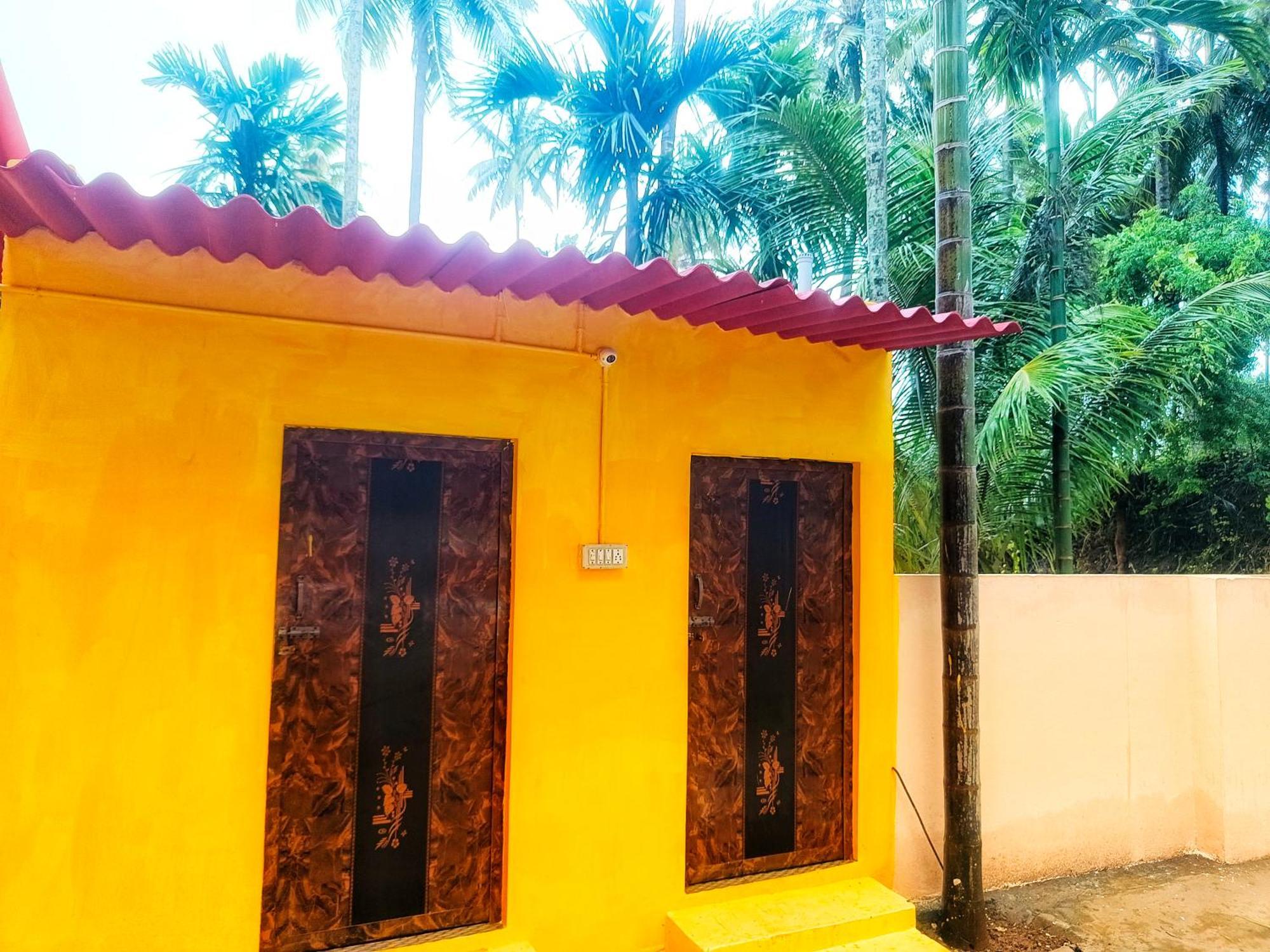 Shivalaya Farmstay Located Amdist Coconut Farm With River Access Near Isha,Adiyogi,Siruvani Alāndurai Eksteriør billede